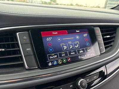 2024 Buick Enclave Essence