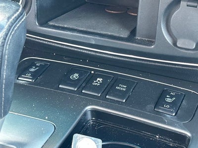 2014 Nissan Armada Platinum