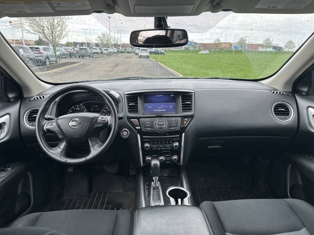 2019 Nissan Pathfinder SV