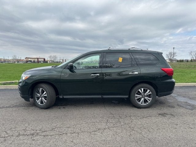2019 Nissan Pathfinder SV