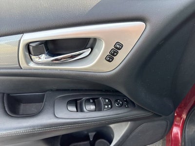 2017 Nissan Pathfinder SL