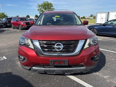 2017 Nissan Pathfinder SL