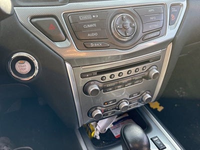 2017 Nissan Pathfinder SL