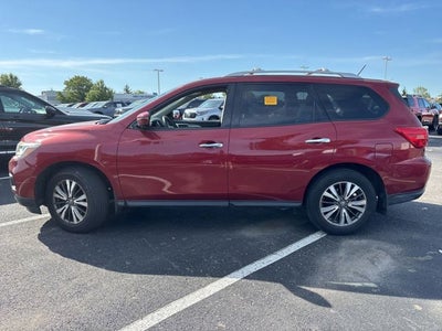 2017 Nissan Pathfinder SL