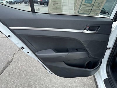 2020 Hyundai Elantra SE