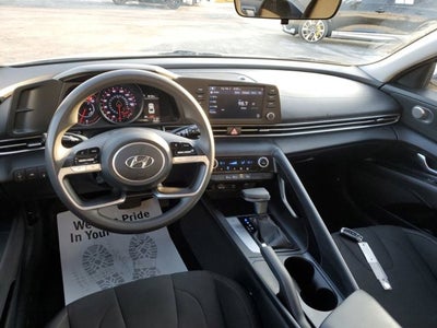 2022 Hyundai Elantra SEL