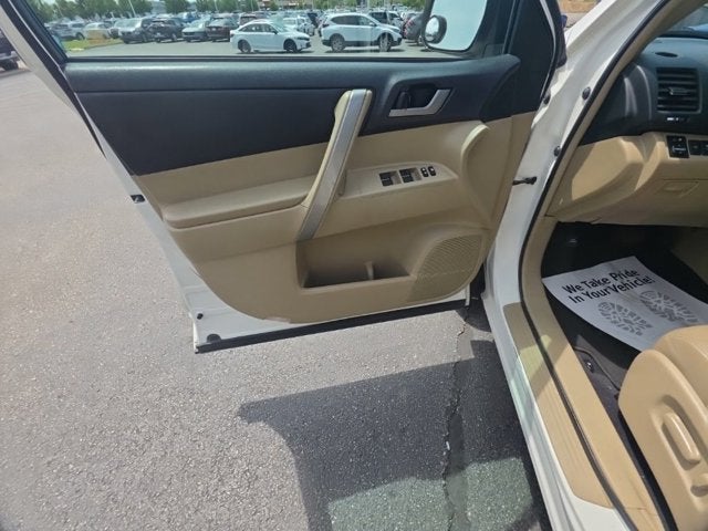 2013 Toyota Highlander SE
