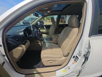 2013 Toyota Highlander SE