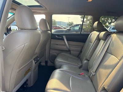 2013 Toyota Highlander SE