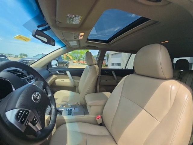 2013 Toyota Highlander SE