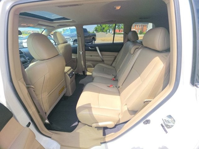2013 Toyota Highlander SE