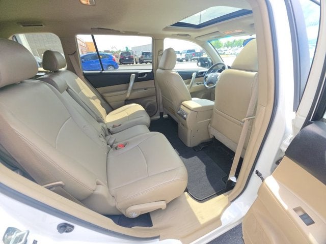 2013 Toyota Highlander SE