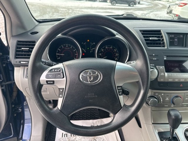 2011 Toyota Highlander Base