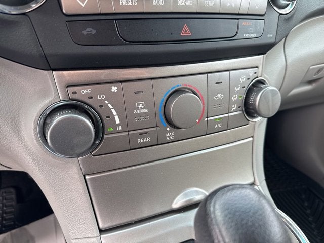 2011 Toyota Highlander Base