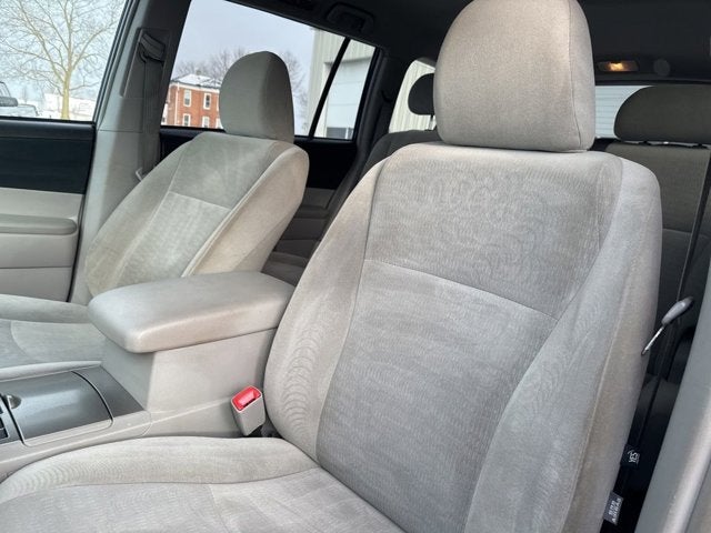 2011 Toyota Highlander Base