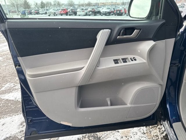 2011 Toyota Highlander Base