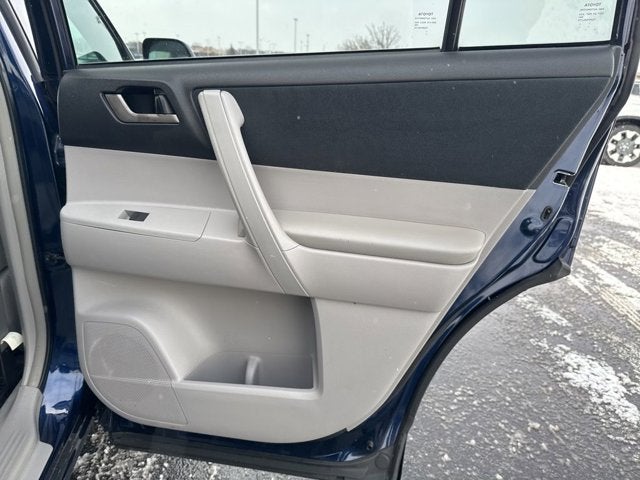 2011 Toyota Highlander Base