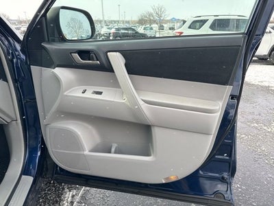 2011 Toyota Highlander Base