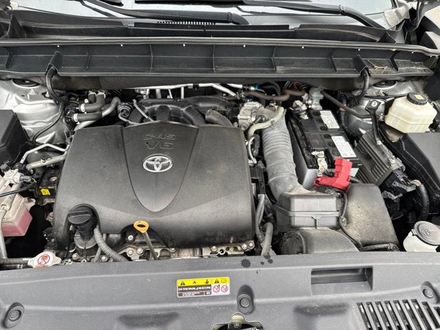 2021 Toyota Highlander LE