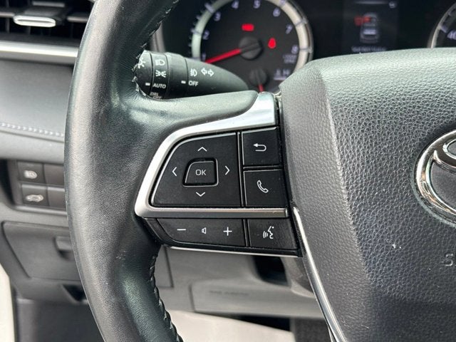 2021 Toyota Highlander LE