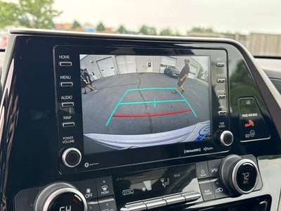 2021 Toyota Highlander LE