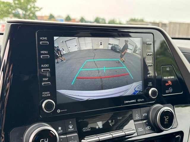 2021 Toyota Highlander LE