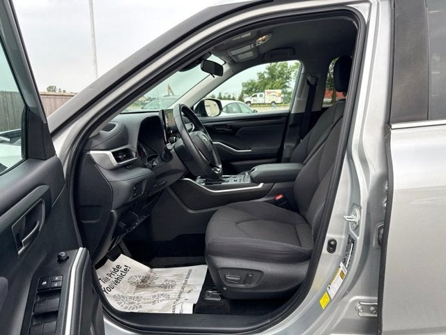 2021 Toyota Highlander LE