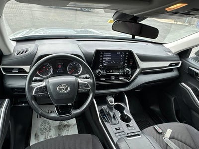 2021 Toyota Highlander LE