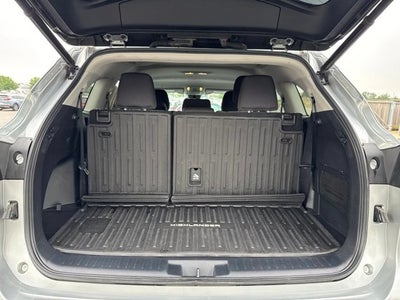 2021 Toyota Highlander LE
