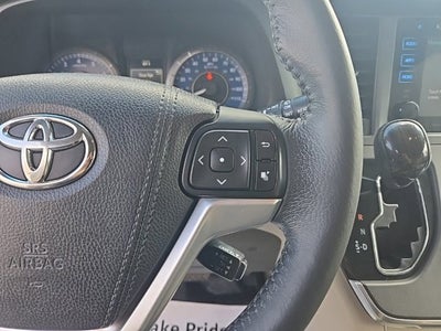 2016 Toyota Sienna XLE Premium