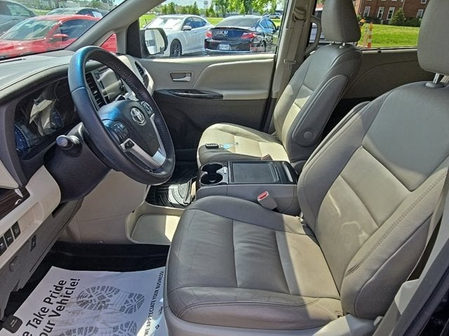 2016 Toyota Sienna XLE Premium