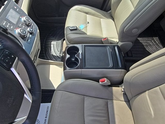 2016 Toyota Sienna XLE Premium