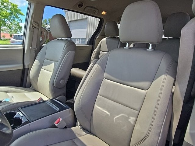 2016 Toyota Sienna XLE Premium