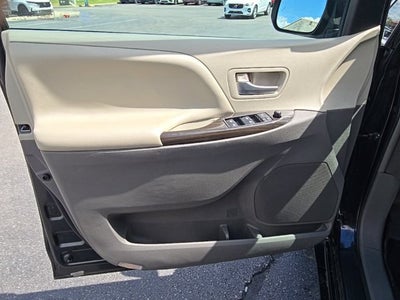 2016 Toyota Sienna XLE Premium
