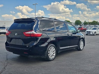 2016 Toyota Sienna XLE Premium