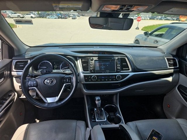 2018 Toyota Highlander Limited Platinum