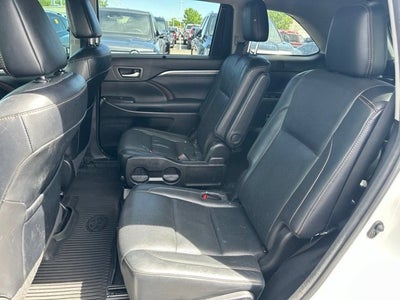 2018 Toyota Highlander Limited Platinum
