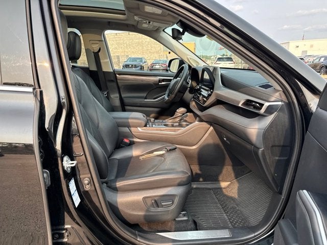 2021 Toyota Highlander Platinum