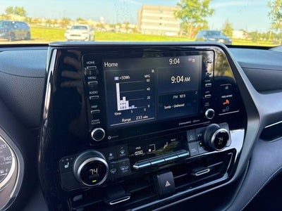 2022 Toyota Highlander Hybrid XLE