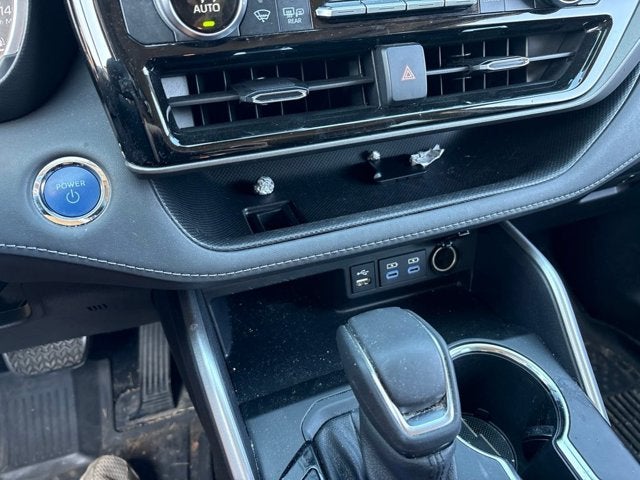 2022 Toyota Highlander Hybrid XLE