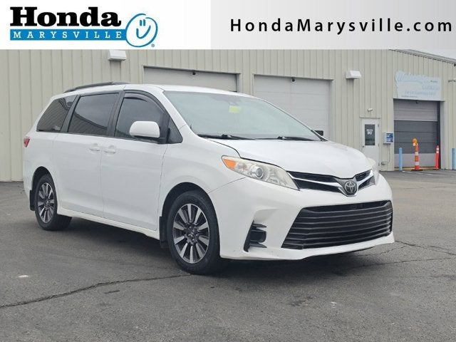 2019 Toyota Sienna LE