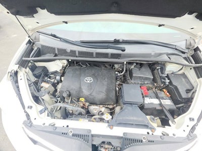 2019 Toyota Sienna LE