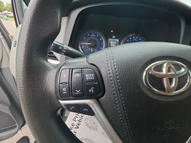 2019 Toyota Sienna LE
