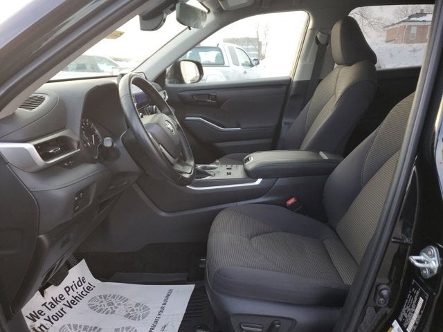 2023 Toyota Highlander LE