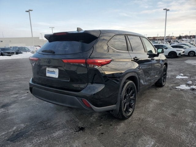 2023 Toyota Highlander LE