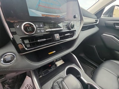 2023 Toyota Highlander XLE