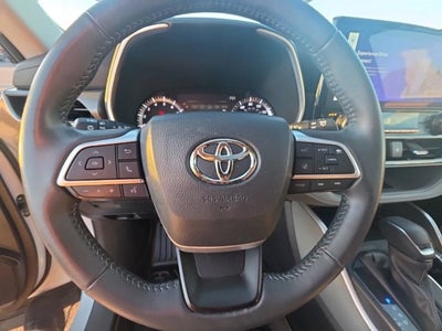2024 Toyota Highlander XLE