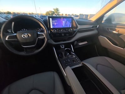2024 Toyota Highlander XLE