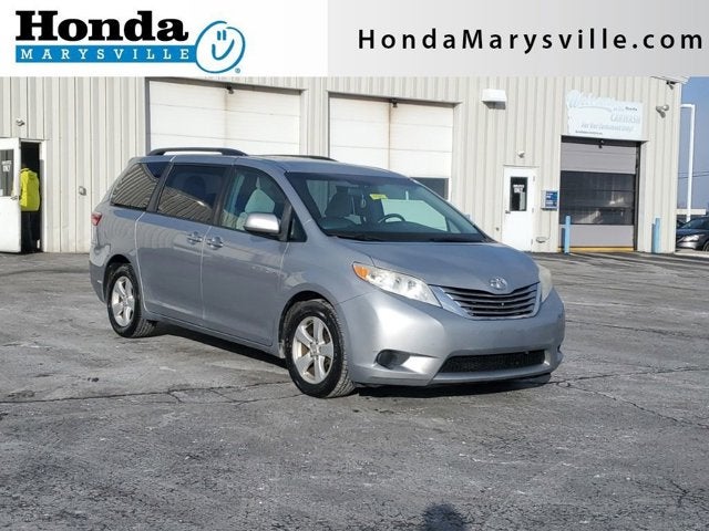 2015 Toyota Sienna LE