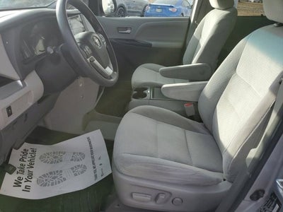2015 Toyota Sienna LE